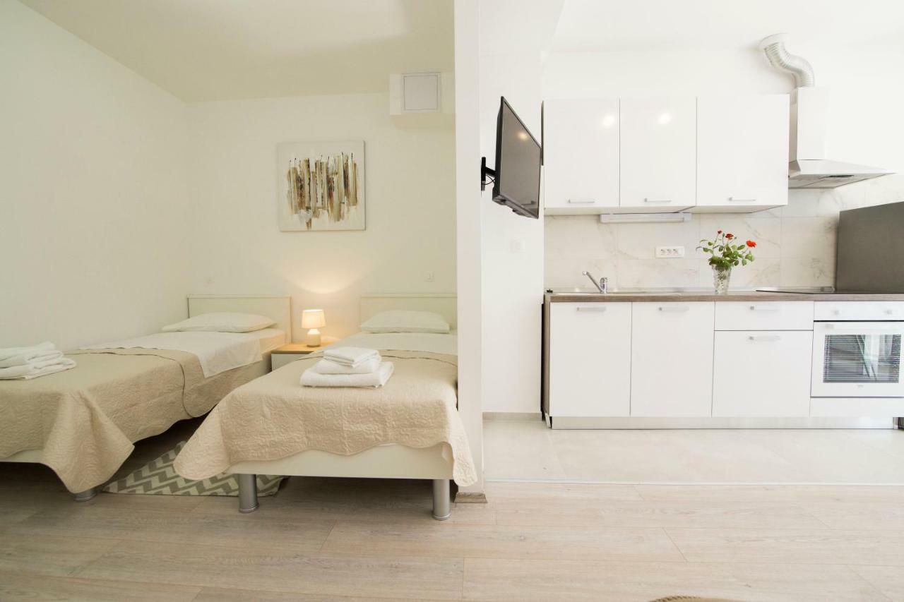 Apartment Neyra 2 Split Buitenkant foto